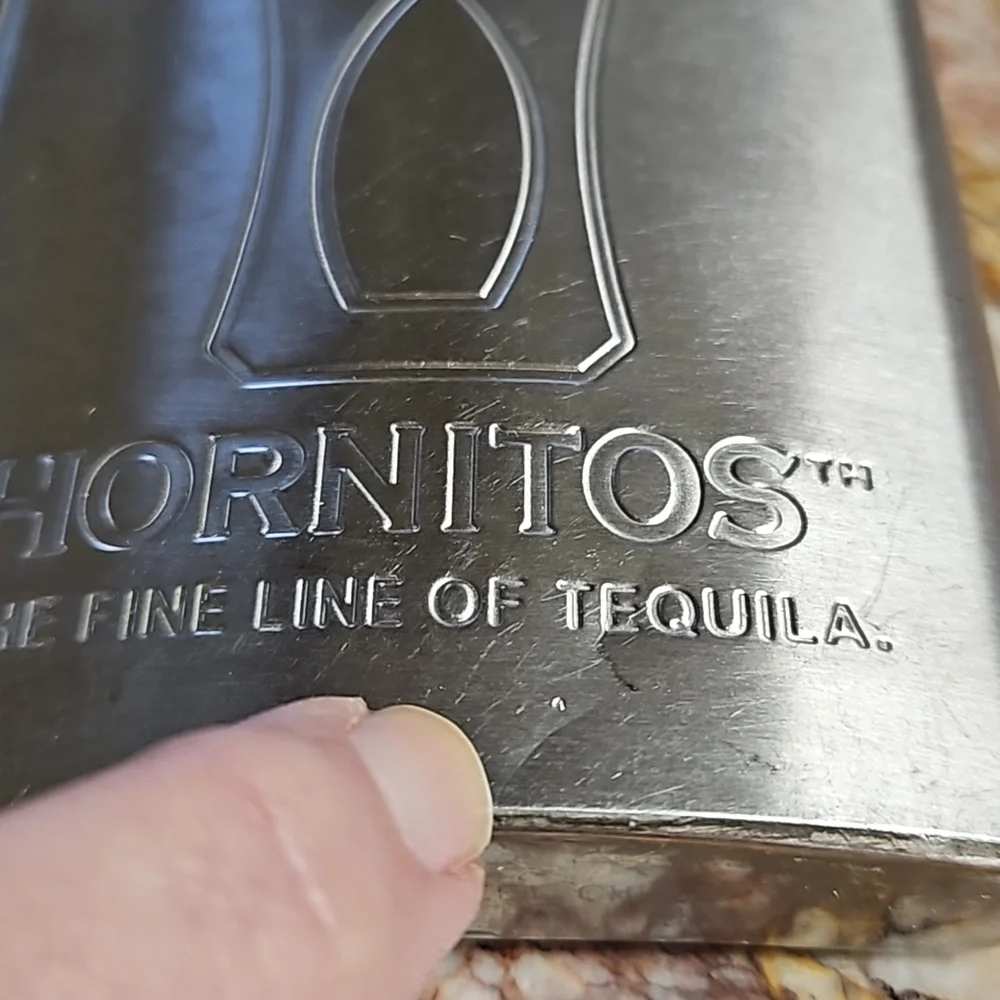 HORNOTOS Tequila Flasks